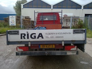 achterkant bak vrachtwagen
